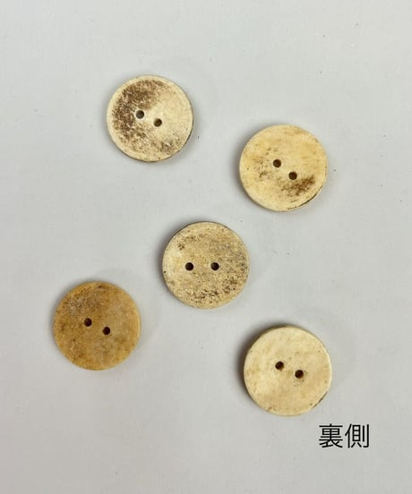 インド天然素材ボタンー水牛ー22mm  5個