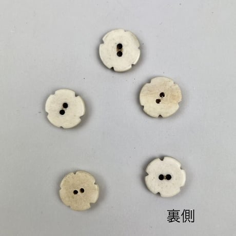 インド天然素材ボタンー水牛ー16mm  5個