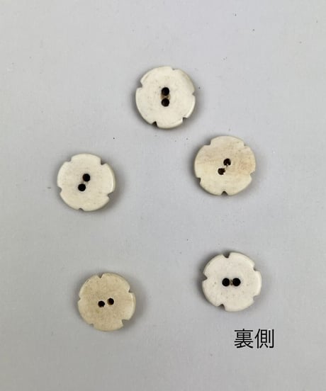 インド天然素材ボタンー水牛ー16mm  5個