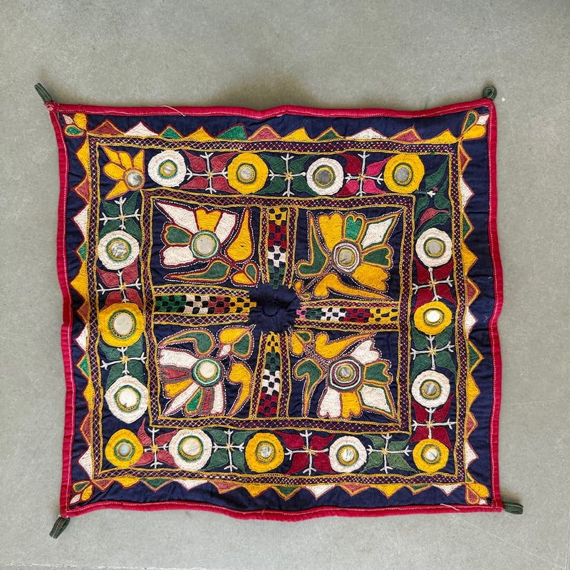 ヴィンテージ グジャラートの壁飾り 古布市 Y | ONABAKE97