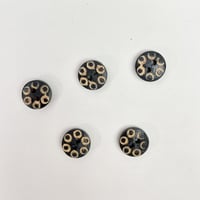 インド天然素材ボタンー木ー15mm  5個