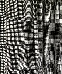 厚さが選べる　バグルー伝統染　ハンドブロックプリント生地 ー Dots