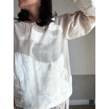 ルクツル　ブラウスーAditi カディ　ナチュラル