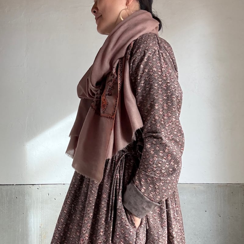 カディウール 手刺繍大判ストール | ONABAKE97