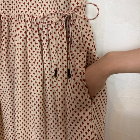 ルクツル　Radha バグルーハンドブロックプリント  Red