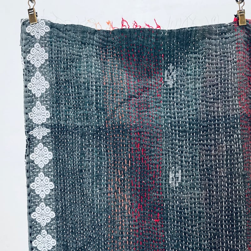 2.6kg大判厚手★未使用の厚手のビンテージカンタキルト　ノクシカンタ カンタ キルト/マルチカバー D - &MOROCCO モロッコラグの通販