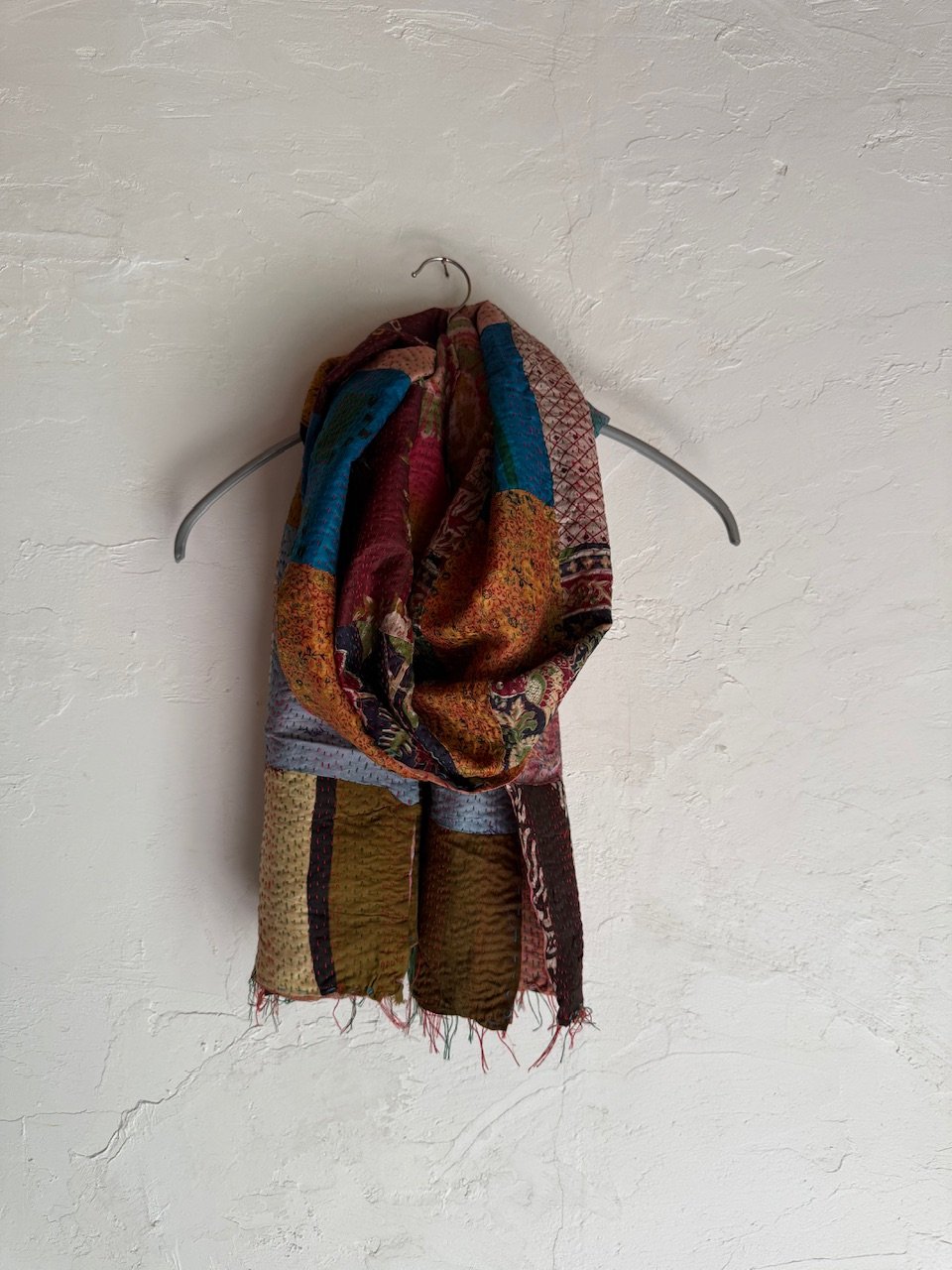 パッチワーク・リサイクルサリー カンタ（刺し子）のストール D