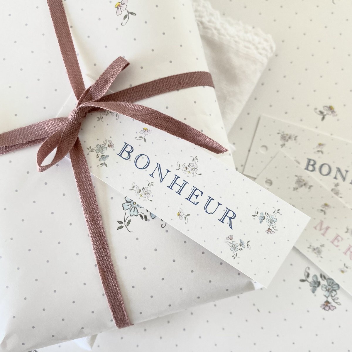 T-69 タグ ☆mercerie petit fleur BONHEUR/MERCI 計