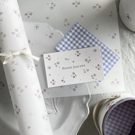 C-02  messagecard anémone petite   100枚    Écru+gris ❤︎︎ collaboration paper items
