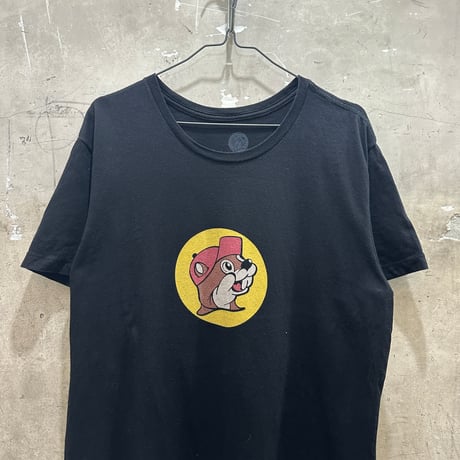 used BUCEE'S BLACK TEE