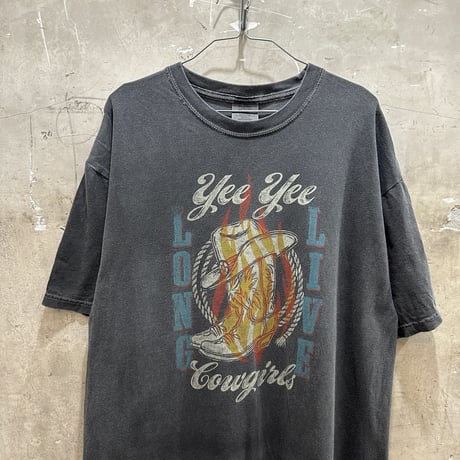used YEE YEE COWGIRL TEE