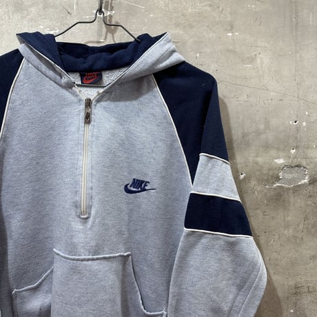 used 80s LADY'S NIKE PULL OVER SWEAT