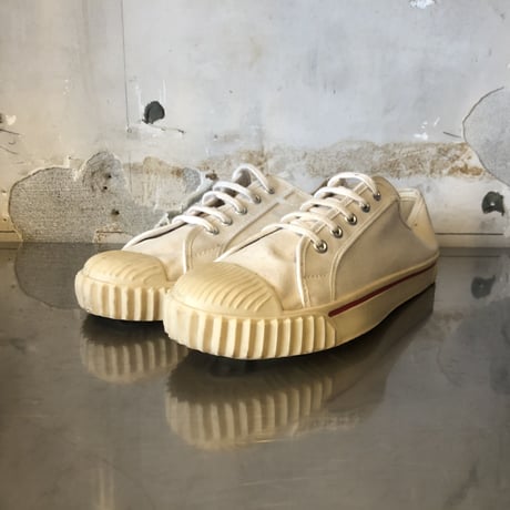 vintage FLEECHA SNEAKER