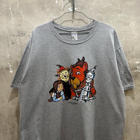 used THE OZ MUSEUM TEE