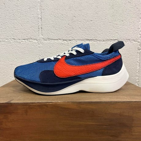 NIKE MOON RACER