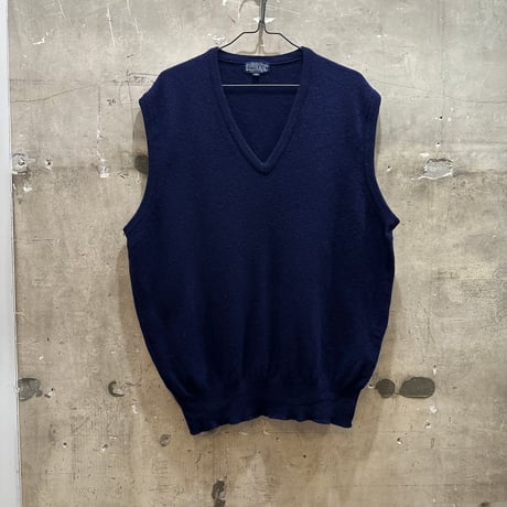 used LAND'S END V NECK VEST