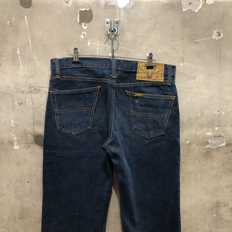 used CANTON w-82 ST JEANS