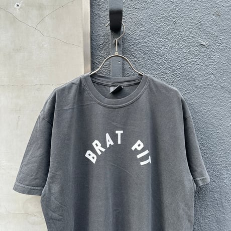 BRAT GARMENT DYE T