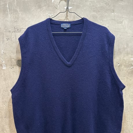 used LAND'S END V NECK VEST