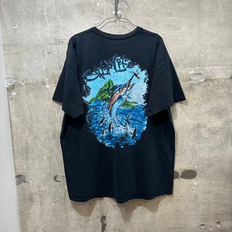 used SALT LIFE POCKET T-sh