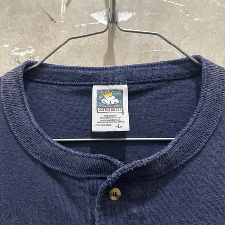 used EMC2 HENRY NECK TEE