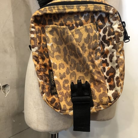 used 90s BBC LEOPARD SHOULDER BAG