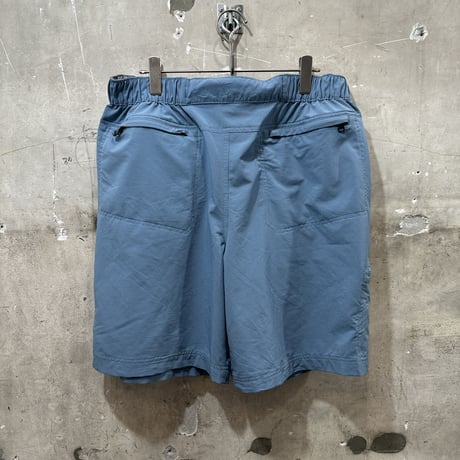 used CABELA'S SHORT PANTS