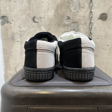 used AIRWALK ONE