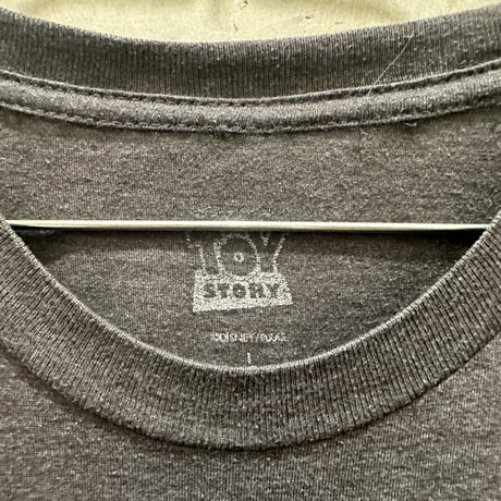 used BUZZ LIGHTYEAR TEE