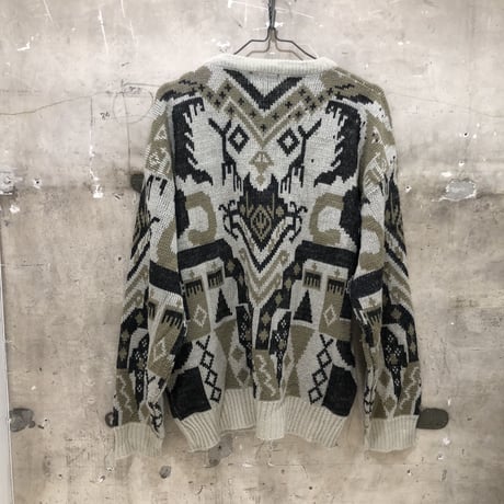 used COMO VALENTINO SWEATER