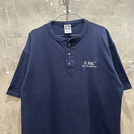 used EMC2 HENRY NECK TEE