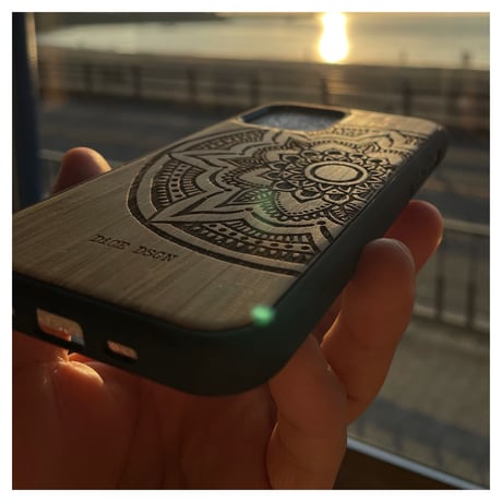 "Mandala B" iPhoneケース