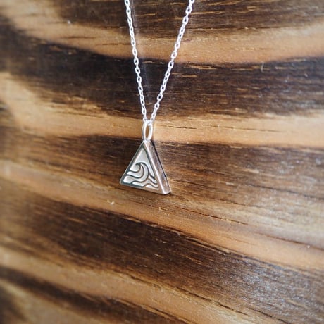 △ WAVE Necklace [K10 / K18 / Pt900]