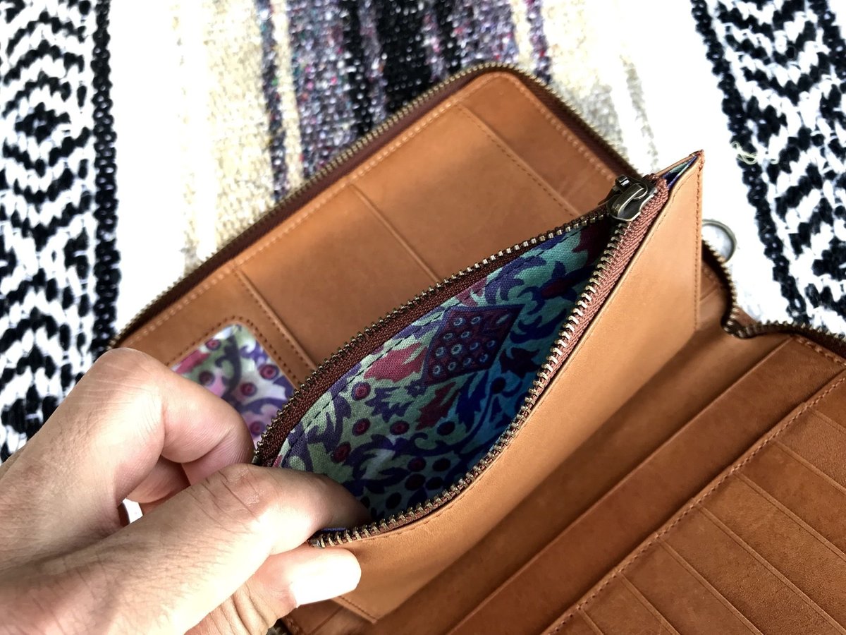 Zippy マルチウォレット [CAMEL] | DiCE DSGN