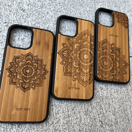 "Sunflower B" iPhoneケース
