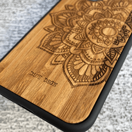 "Sunflower B" iPhoneケース