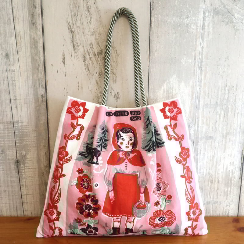 ゆきそら様　ポーチ付きハロウィンローリー　コヤンイサムチョン　フリルトートバッグ Nathalie Lete × mYmI ロープハンドルトート 赤ずきん柄 | mYmI