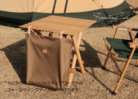 MULTIPLEケース（Fit-Standも入ります）