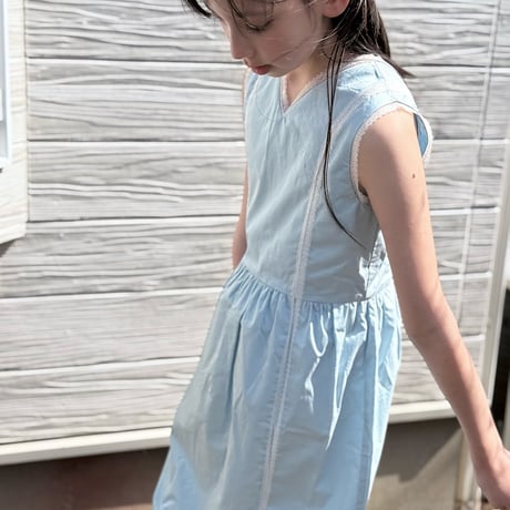 The Middle Daughter / Serenity - Fountain Blue
