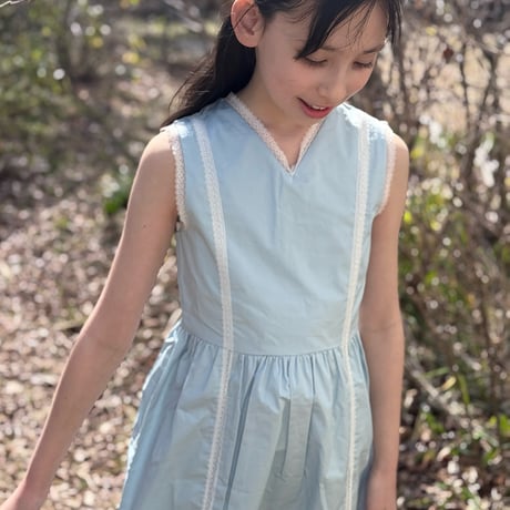 The Middle Daughter / Serenity - Fountain Blue