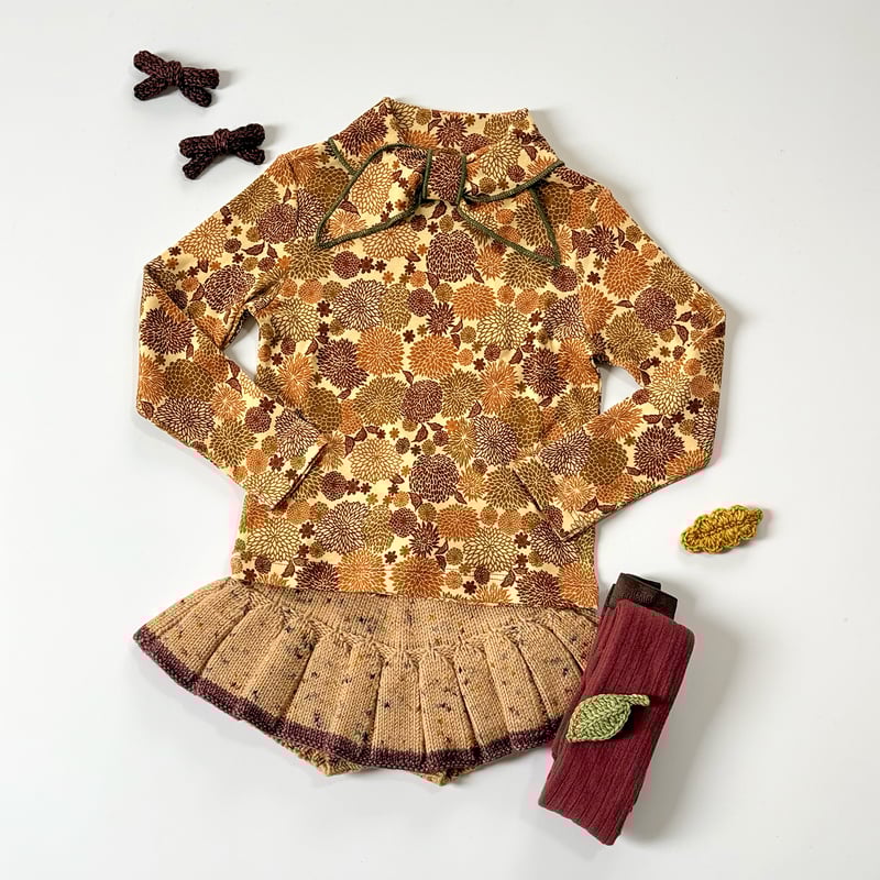 Misha & Puff / Scout Top - Acorn Chrysanthemum Misha & Puff / Scout Top - Acorn Chrysanthemum
