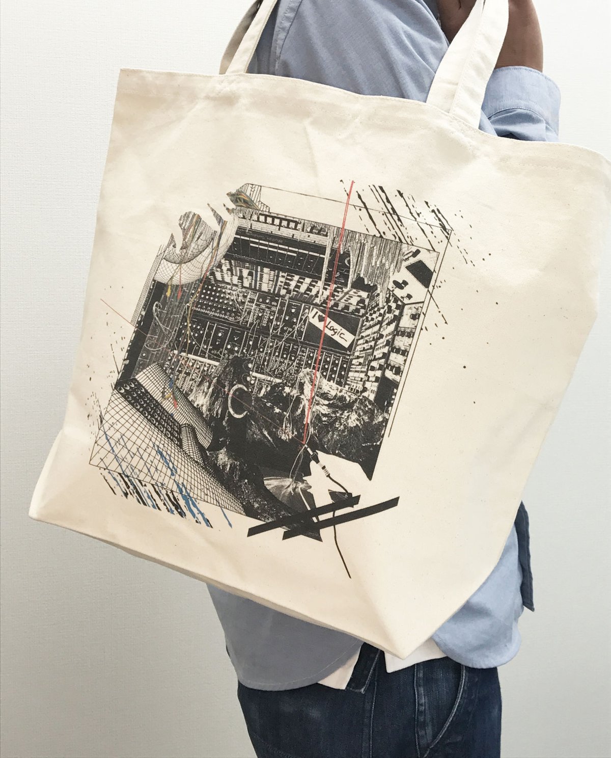 pinewaves / Logic System × 河村康輔 シンセ・コラージュ pinewaves / Logic System × 河村康輔 シンセ・コラージュ