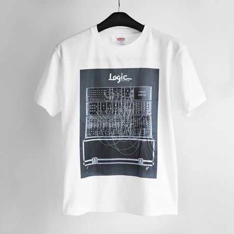 pinewaves / Logic System × SUKITA フォトTシャツ（ホワイト）