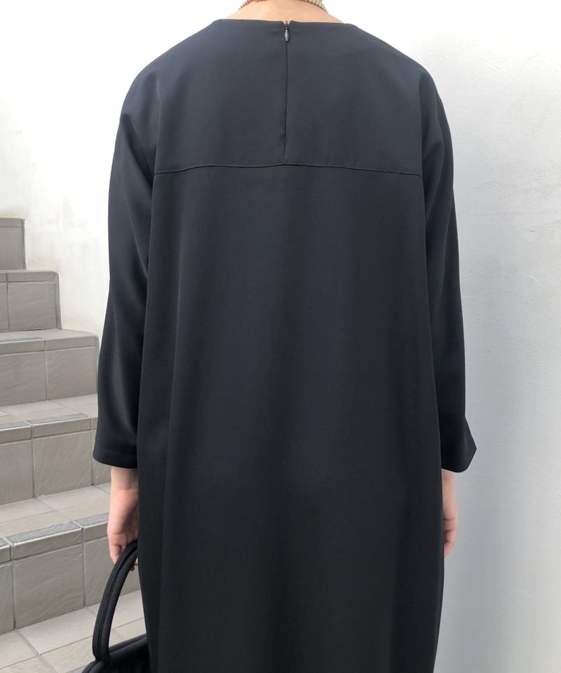 優しいフォーマル】黒ギャバワンピース（high quality Gabardine
