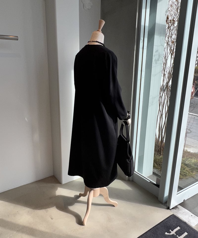 優しいフォーマル】黒ギャバワンピース（high quality Gabardine