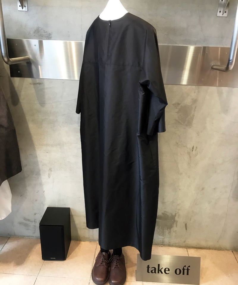 silk tafta one-piece(シルクタフタワンピース)～再入荷 | take of