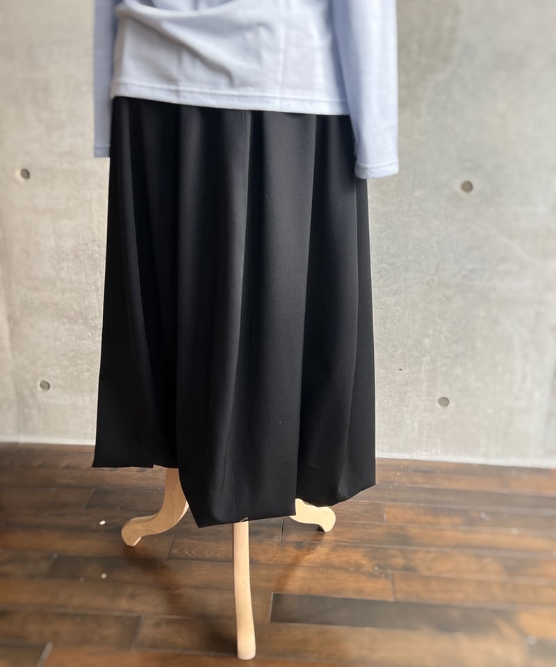 再入荷】黒ギャバ バルーンスカート（ highquality Gabardine no