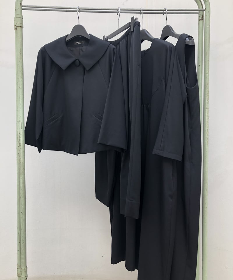 黒スタンダードワンピース902 WEB限定追加4》シックトロVネックワンピース（ワンピース
