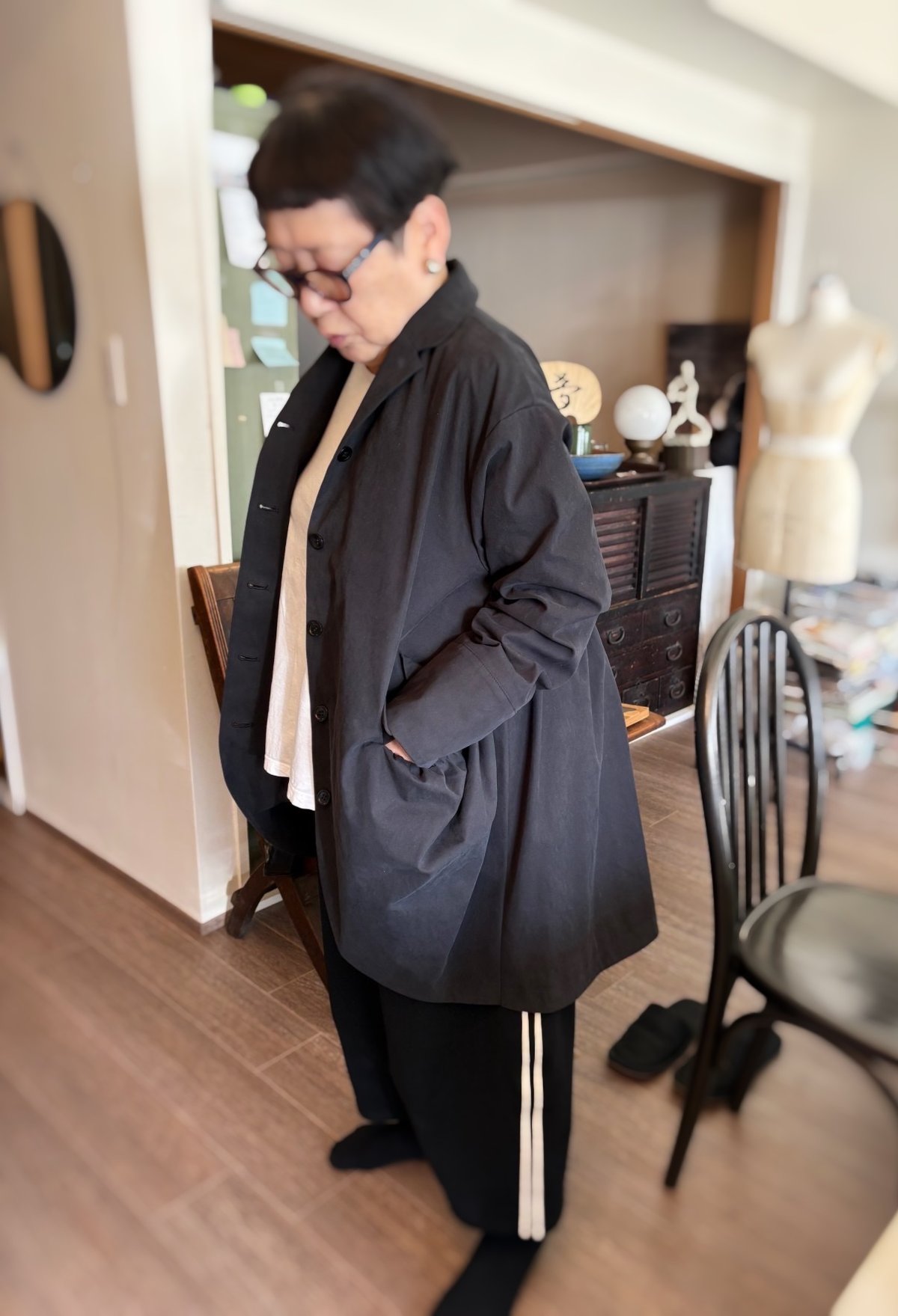 チャーミング】薄っすら玉虫色のハーフコート | take off