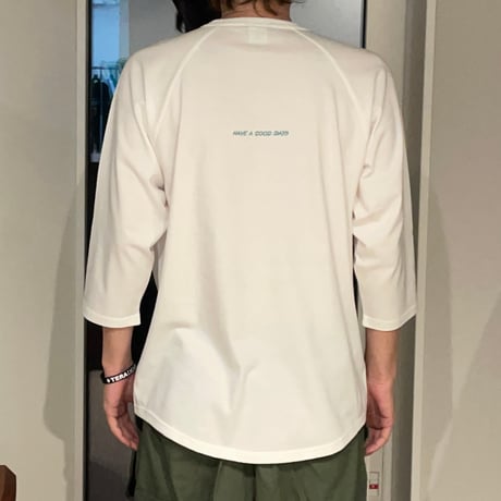 TERA RAGLAN Tee